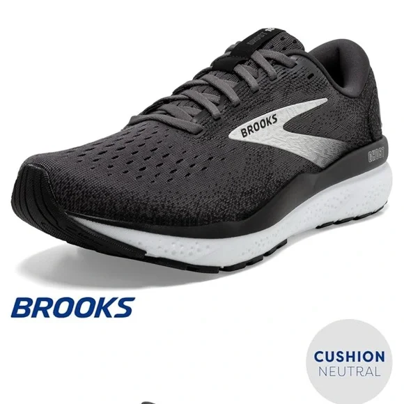 Brooks Ghost 16 Men's Athletic Shoes in Black /White. 11 wide worn only 3 times - Picture 2 of 7